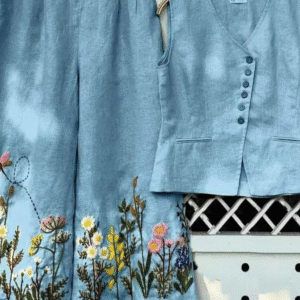 Collections Tharvi Linen Meadow Loungewear Set